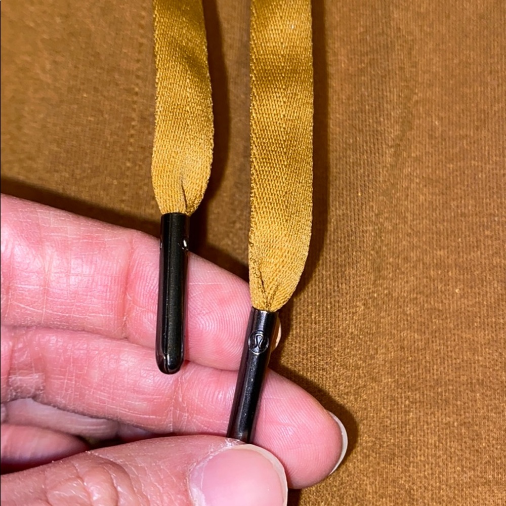 ❌SOLD❌Lululemon warm down jogger - Picture 3 of 8